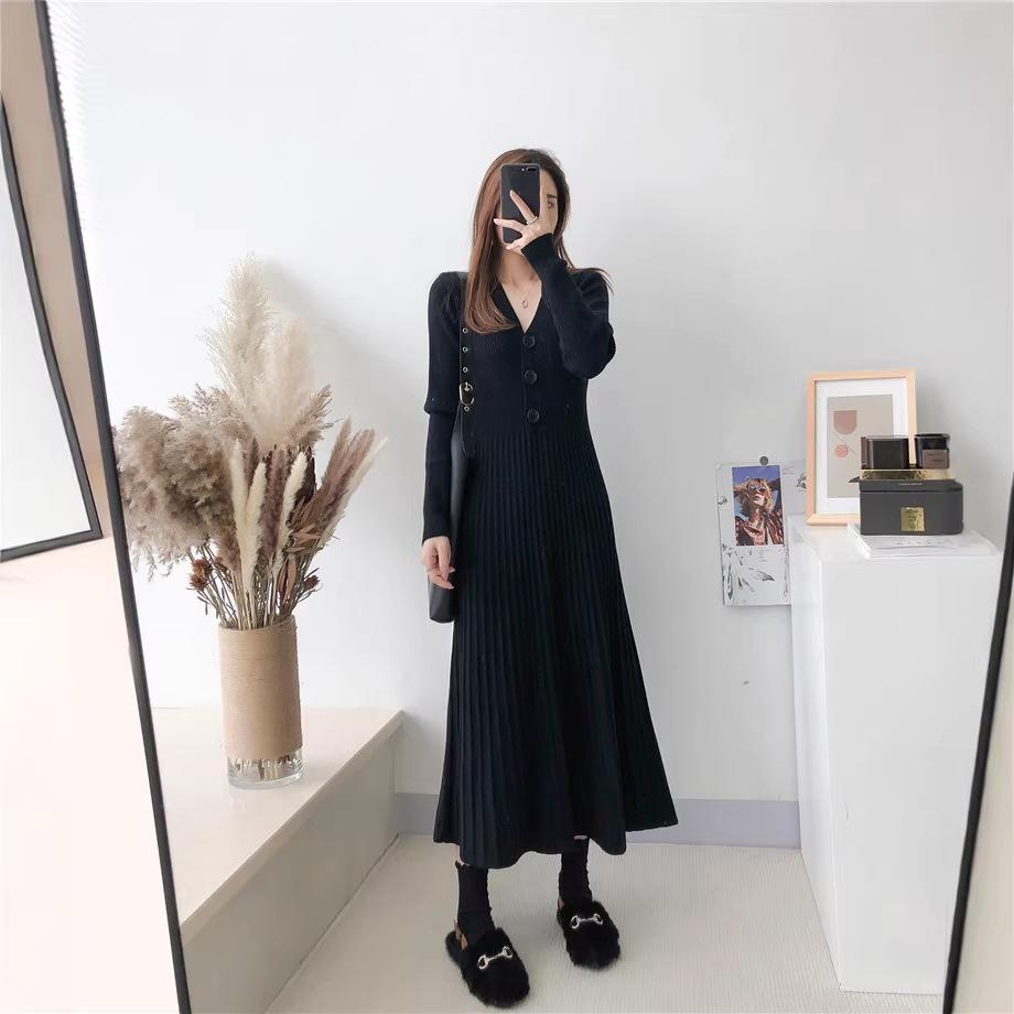 Women's V-Neck A-Line Sweater Dress: Elegant Slimming Knit for Autumn/Winter 2026