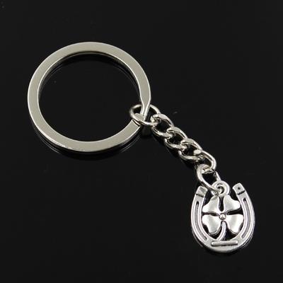 Nový módní pánský 30mm přívěsek na klíče DIY kovový řetízek Vintage podkova Lucky Clover 18x15mm stříbrná barva přívěsek dárek