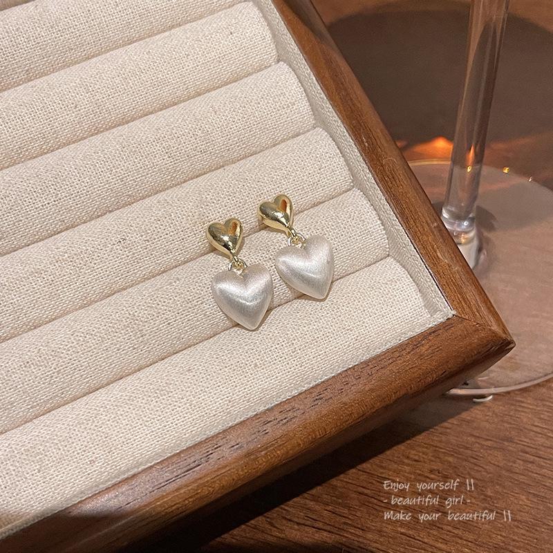 925 Silver Needle Luxury Heart Earrings for Women – Trendy, Versatile, Elegant Celebrity Style