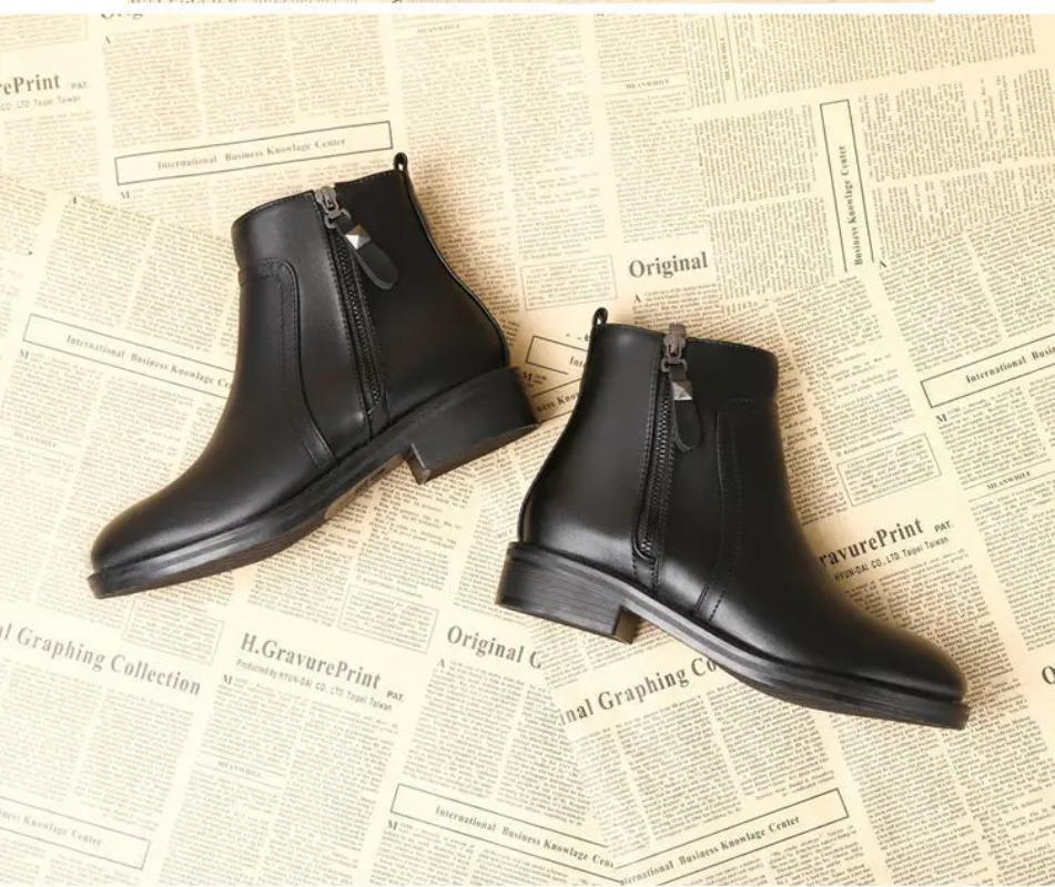 Winter Ankle Boots Women Black Warm Plush Korean Version Side Zipper Cotton Boots Female Flat Luxury Chelsea Boots Short Shoes