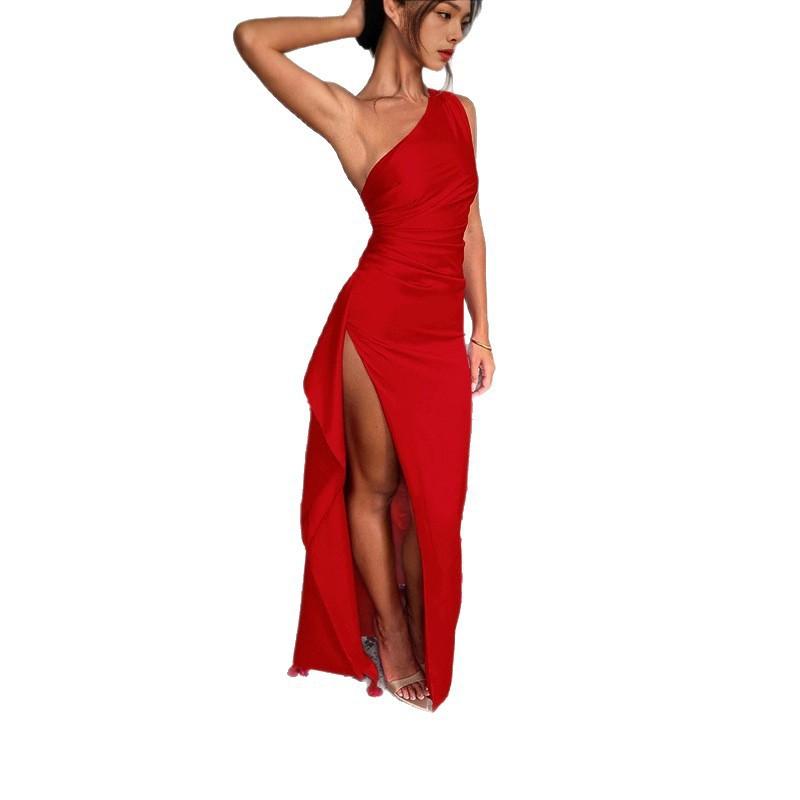 European and American new sexy temperament evening dress, slanted shoulders, pleated waist, high split ends, slim-fitting hip-wrapped dress, long dres