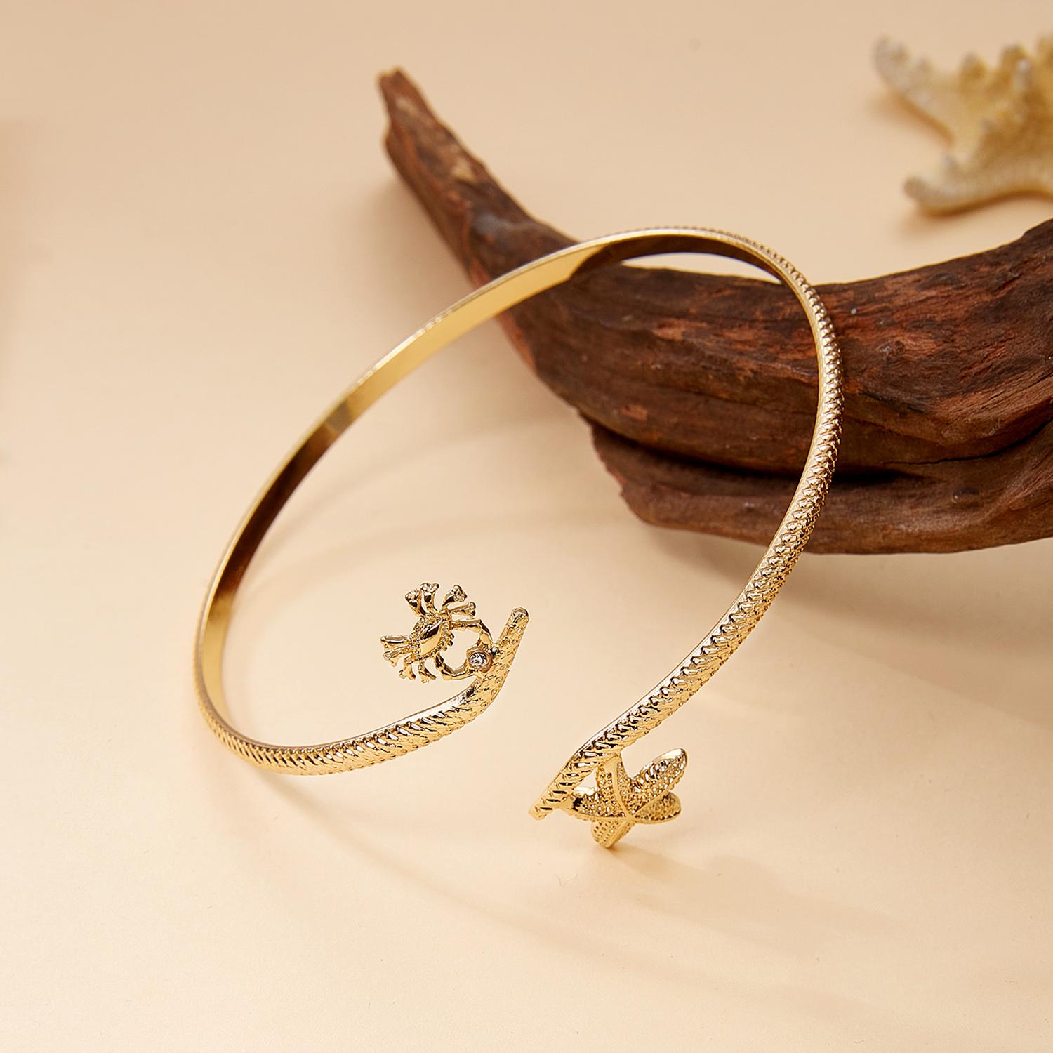 

Bohemian Conch Starfish Cuff Bracelet for Women Dainty Shell Crab Upper Arm Open Bangle Vacation Party Adjustable Jewelry Gift