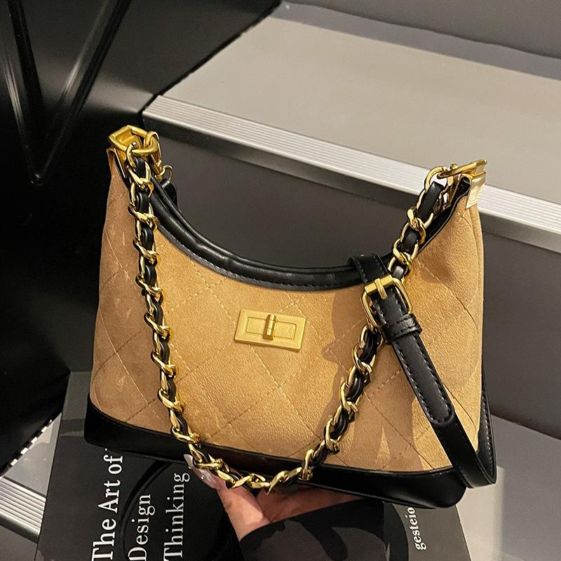 2025 new retro versatile niche chain stray bag simple fashion versatile high sense single shoulder messenger bag tide