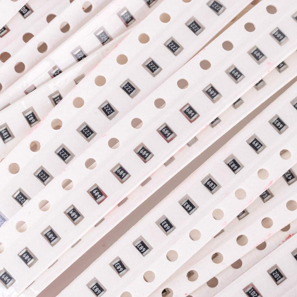 HiLetgo 20 Values 0805 SMD Resistors Assortment Kit SMD Resistor Each 20 Total 400