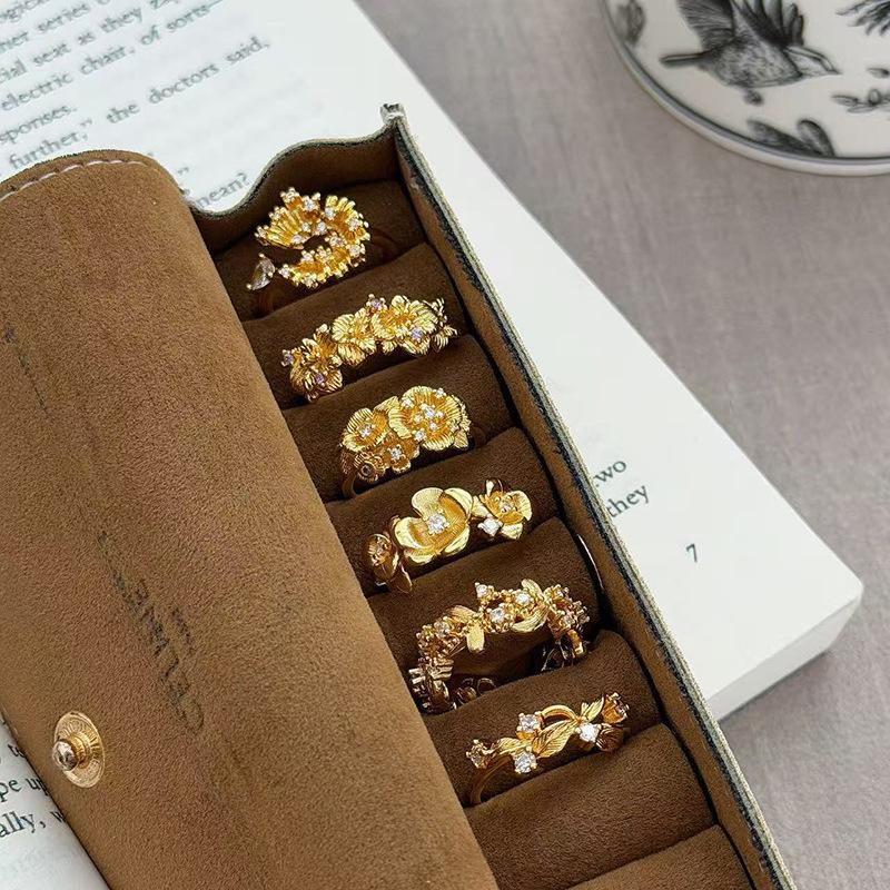 Golden Pavilion Condensed Retro Court Style Golden Brushed Carved Light Luxury Ring Female Niche Cold Wind Sweet Cool Ring Tide