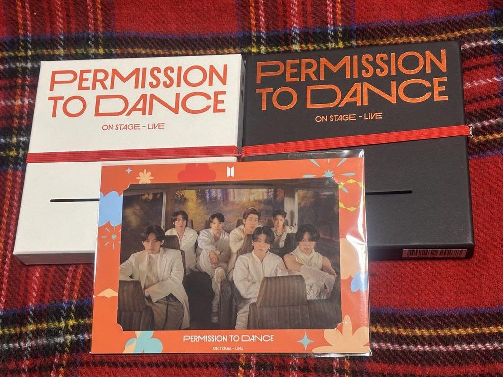 [USED] BTS "PERMISSION TO DANCE ON STAGE" with Bonus