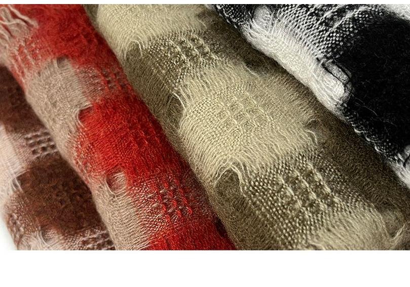 Women's 100% Pure Cashmere Plaid Scarf - Warm, Comfortable, and Versatile for Autumn and Winter.