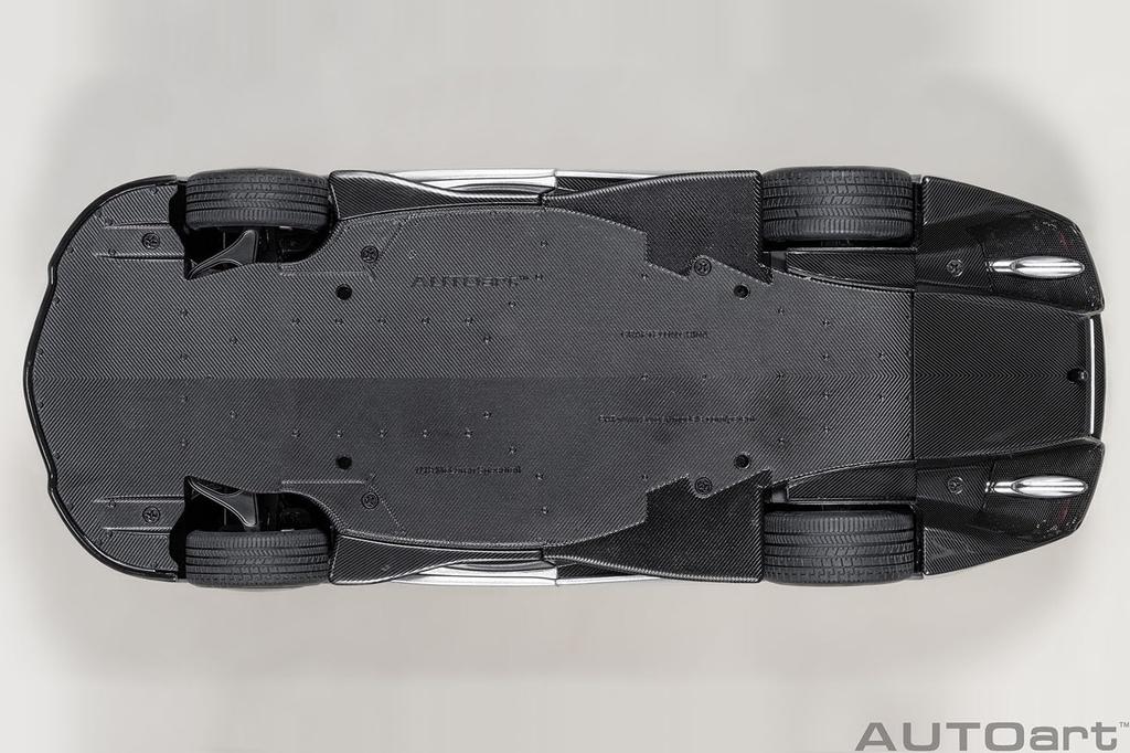 AUTOart Maßstab McLaren Speedtail Metallic Silber Fertigprodukt 1/18