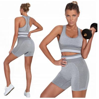 Anzüge & Sets – Trainingsanzüge