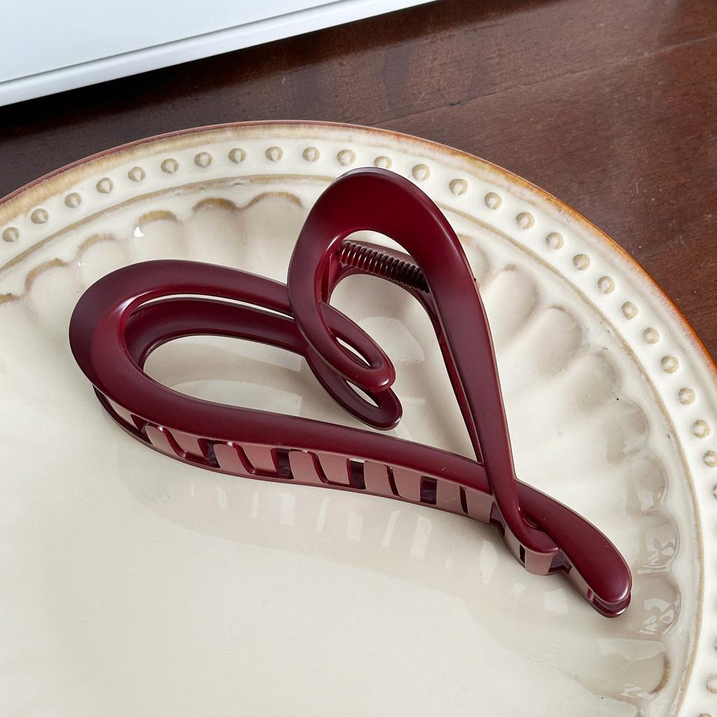 Fashion-forward Large Hair Claw Clips For Women With Elegant Designs Perfect For Every Outfit