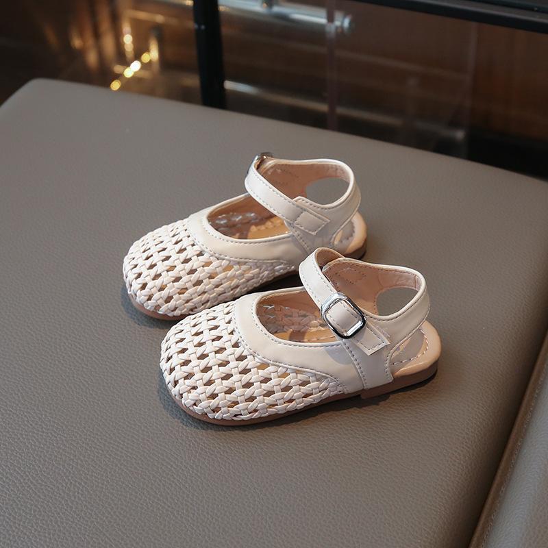 

Girls Hollow Out Woven Princess Sandals, Spring Summer Knit Crocs Half Shoes for Baby Girls 23 бежевый