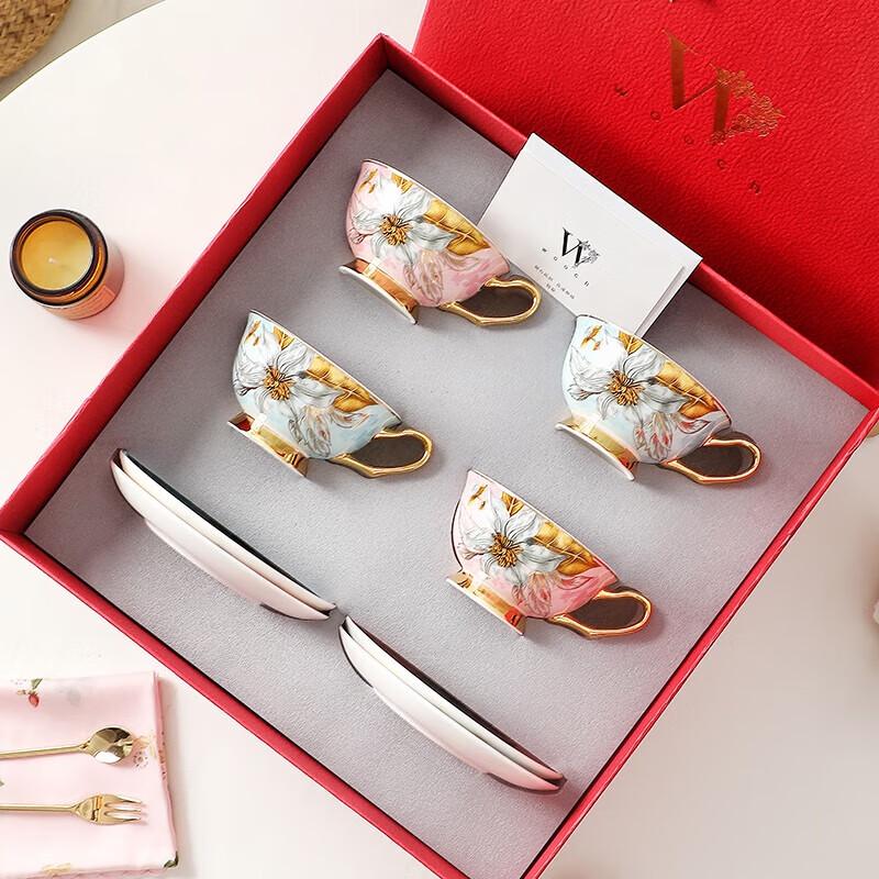 

WOOCH Golden Peony Ceramic Cup and Saucer Gift Set