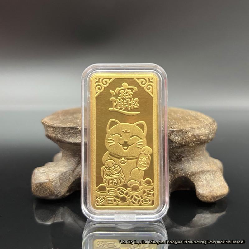 Cartoon Lucky Cat Gold and Silver Bar Ornament in Gift Box