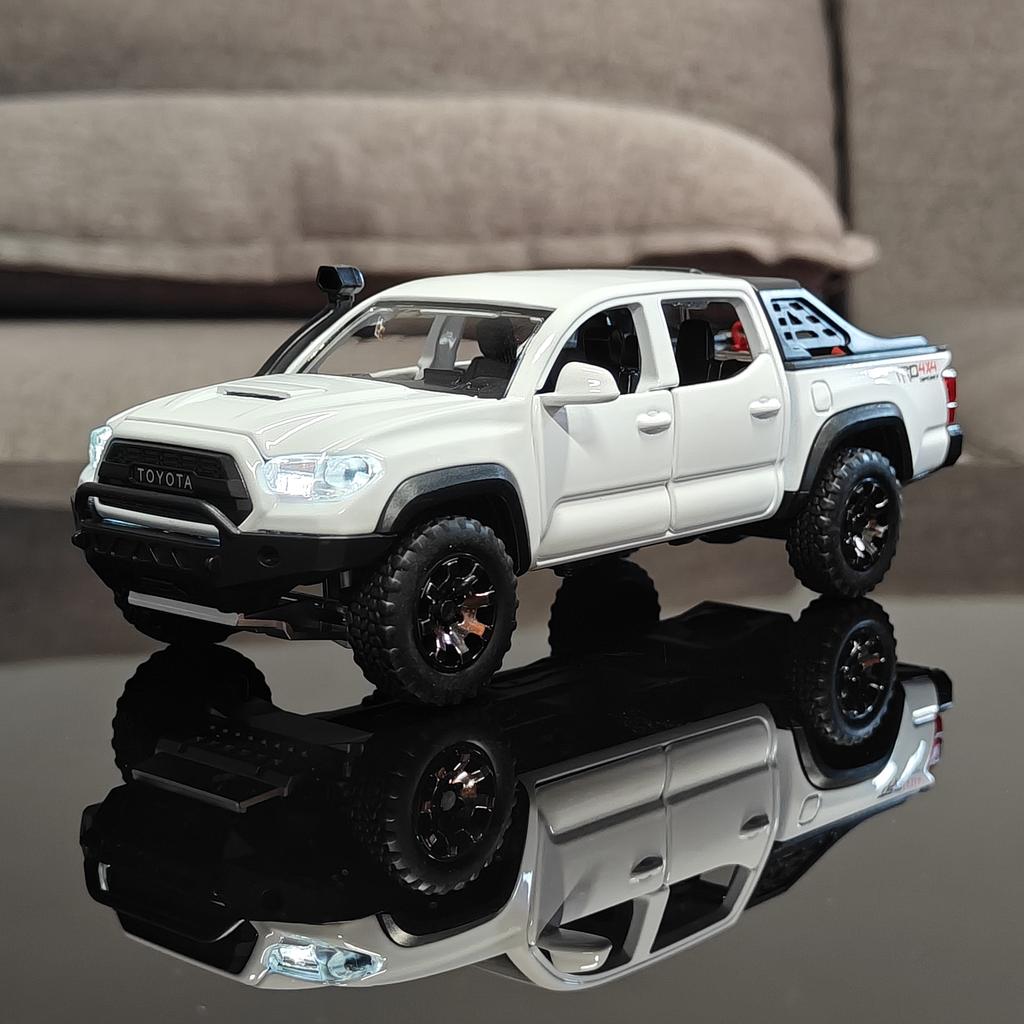 1:32 Scale Toyota Tacoma TRO Off Road Pickup Truck Alloy Diecast Travel Version Model Sound & Light Mini GT Ornament Collection