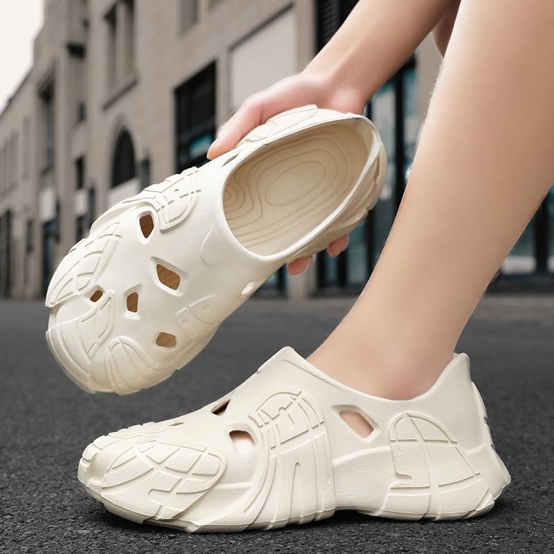 Summer Men's Sandals New Men Clogs Beach Slippers Men Outdoor Casual Shoes Men Sandals Male Water Shoes Big Size 45