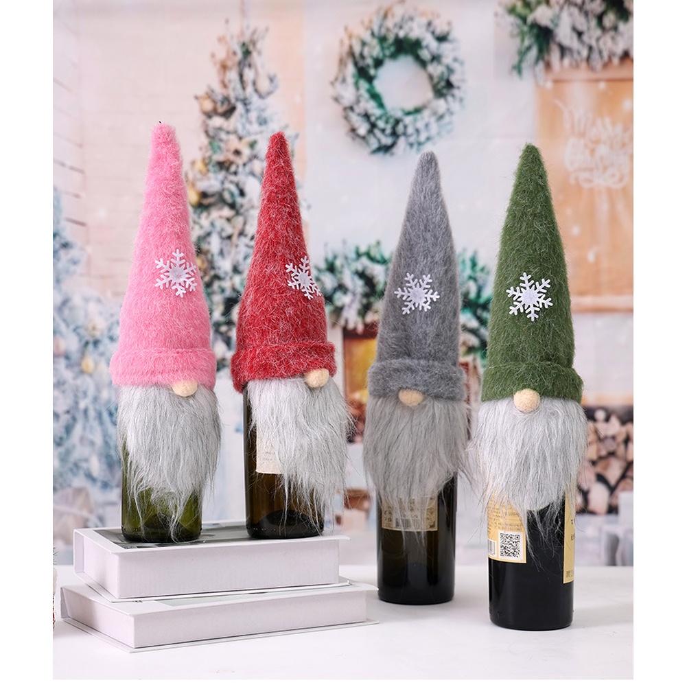 Festive Santa Fabric Wine Bottle Cover Sleeve Holiday Decor with Long Beard Design for Christmas Table Decorations