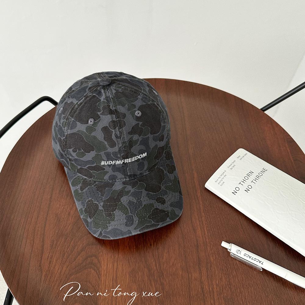 New Niche Camouflage American Letter Embroidered Baseball Hat for Women Korean Style Fashionable Sun Visor Cap