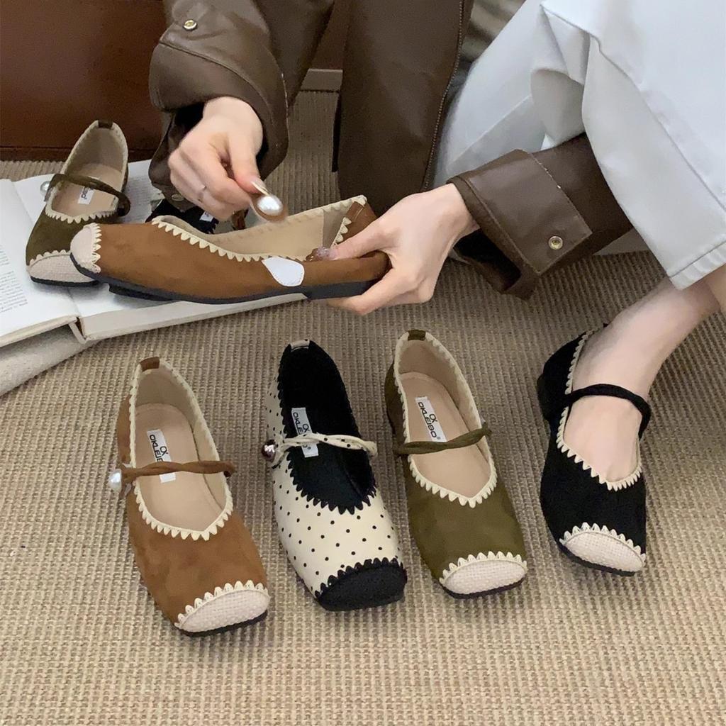 2025 new color matching light mouth shoes one-word buckle temperament single shoes French retro Mary Jane shoes with skirts