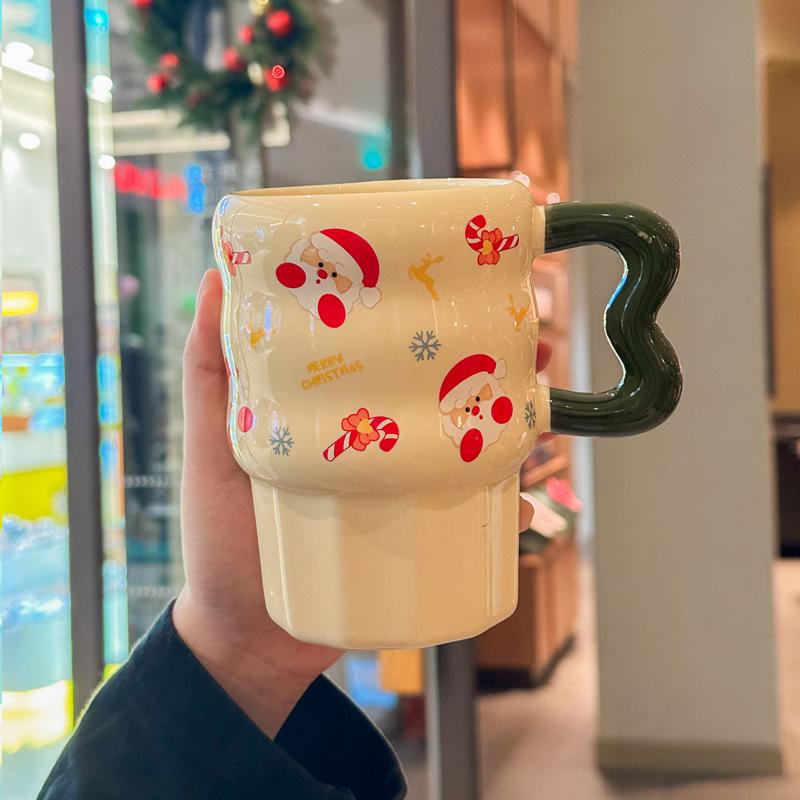 Cute Christmas Ceramic Mug with Lid for Girl's Birthday Gift High-value Straw Mug Souvenir
