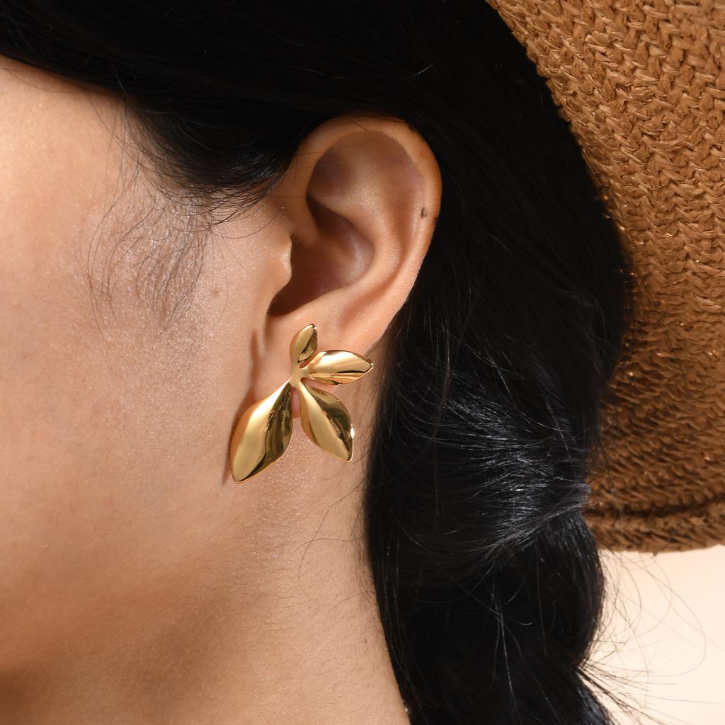 2026 Edelstahl-Ohrringe Exquisiter Blatt-Mode-Steckerohrring Klassischer Übertriebener Ohrring für Damen Schmuck Party Geschenke