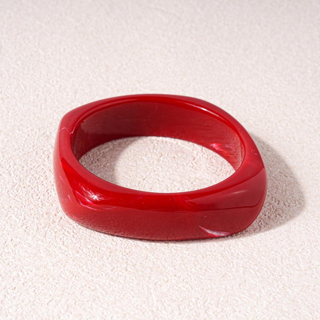 Exaggeration Red Statement Resin Bangles for Women Geometric Irregular Chunky Wide Smudging Bracelet Charming Couple Jewelry