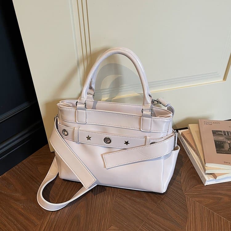 

Large Capacity Gentle Commuter Shoulder Bag