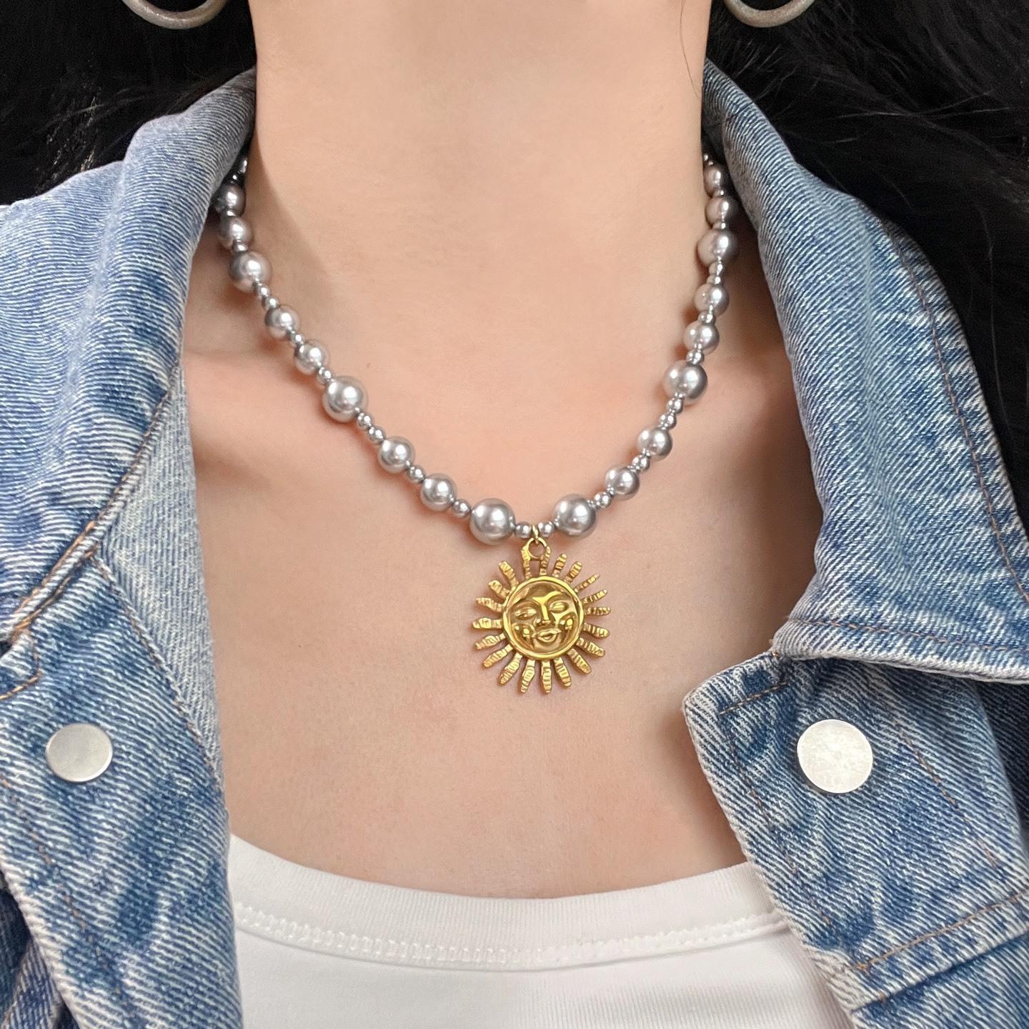 Autumn And Winter Highlight 616 Platinum Gray Tahitian Artificial Crystal Pearl Necklace Clavicle Chain Pendant