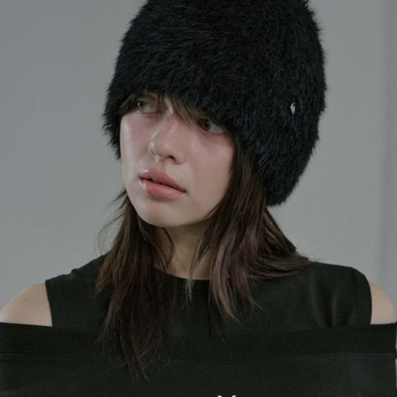 

муаровый моа Мягкая ангоровая шапочка (Медаль) - черный black_FREE