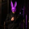 Maska zwierzęca do cosplayu Halloweenowa królicza maska na pół twarzy, Rekwizyt kostiumowy z długimi plastikowymi uszami królika, dla dorosłych, Akcesorium na imprezę maskaradę