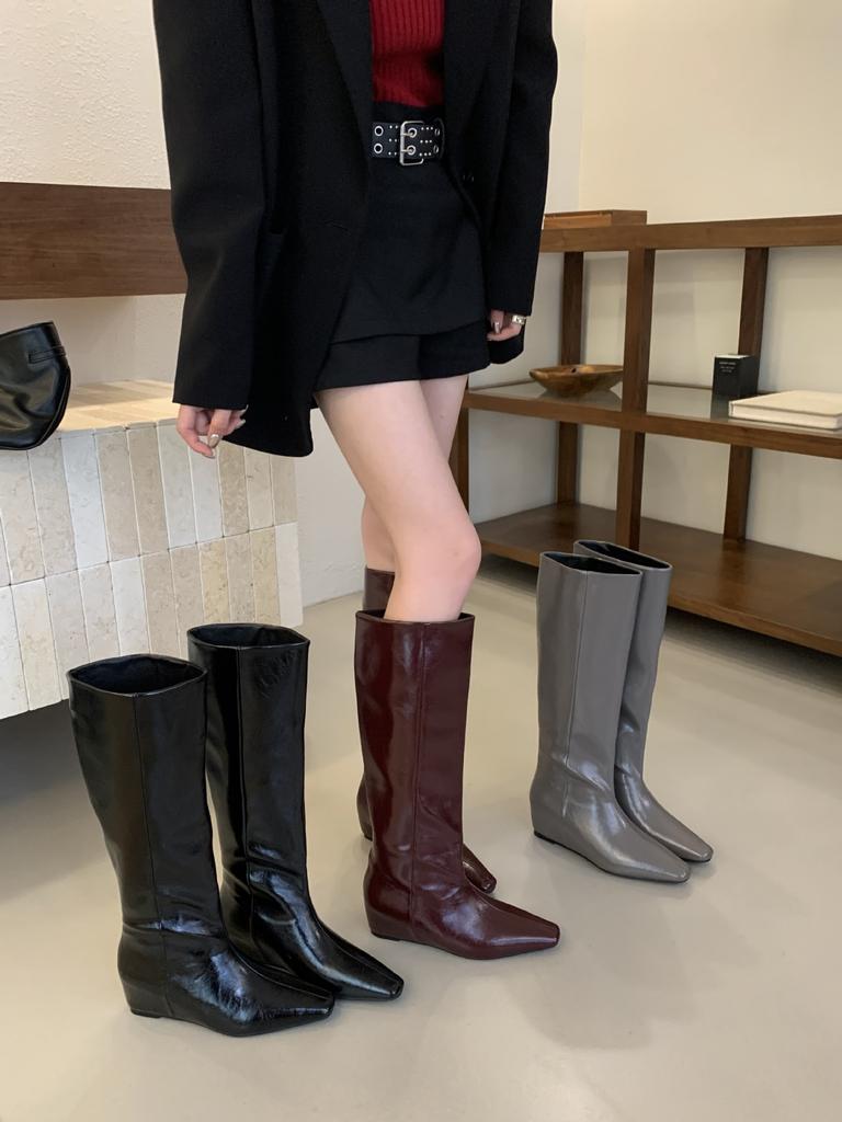 2025 autumn and winter new big tube circumference Spice Girl small square head sexy temperament inner height increase high boots slim boots