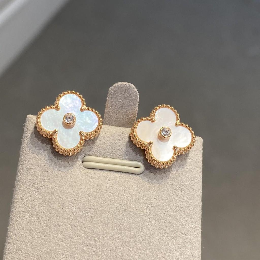 18k Titanstahl Kleeblatt Ohrstecker mit nicht verblassendem Perlmutt für Damen