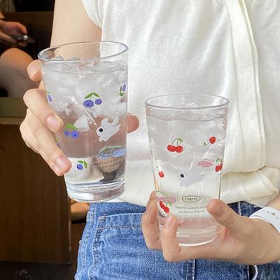 Hausgemachtes Cooles Sommer Kirsch Blaubeer Welpen Glas Cartoon Shugo Saftbecher Kaltgetränkebecher Große Kaffeetasse