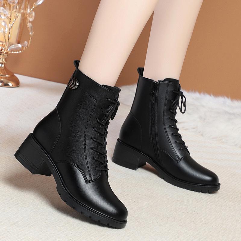Leather shoes women's British style Martin boots show feet small thick boots soft leather soft sole winter shoes autumn and winter velvet short boots