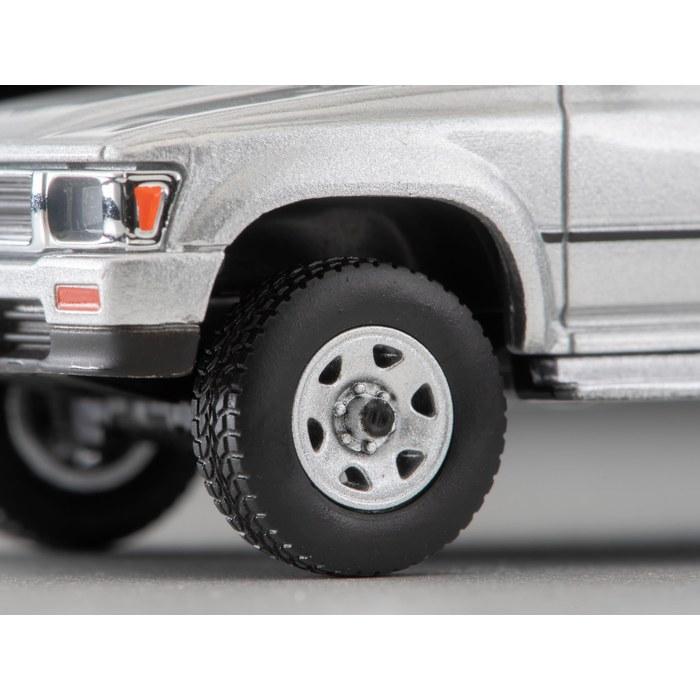 TOMYTEC Tomica Limited Vintage Neo LV-N256c Toyota Hilux 4WD Pickup Double Cab SSR Silver 1991 1/64
