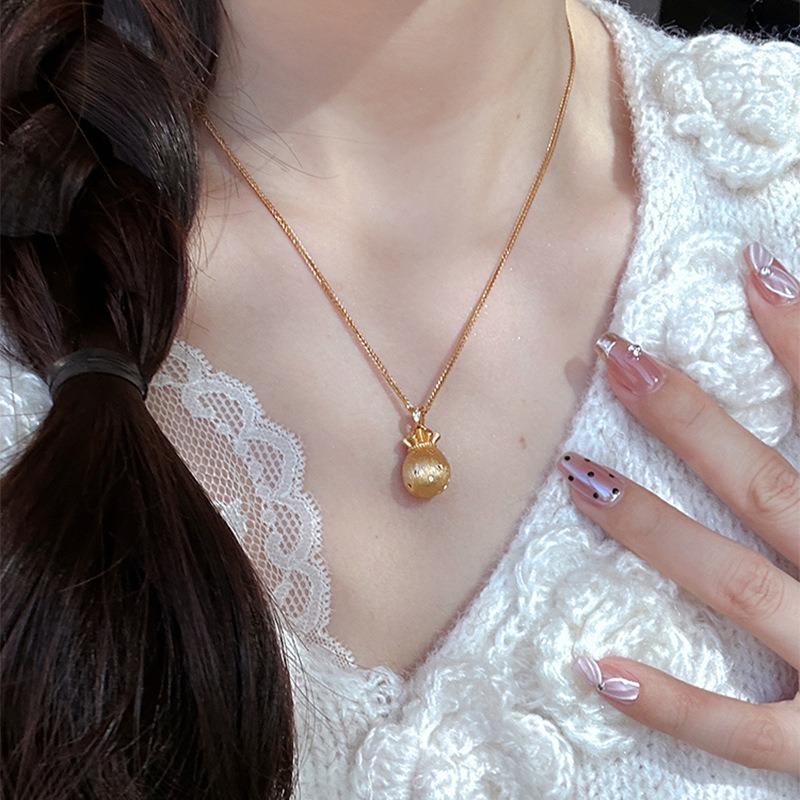 New Chinese Zircon Lucky Bag Pendant Necklace Retro Niche Temperament Versatile Collarbone Chain Light Luxury High-end Neck Chain Women