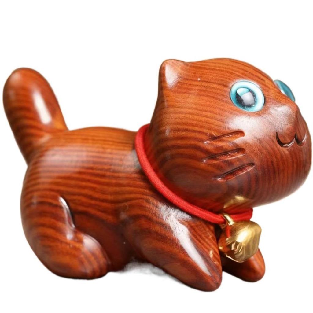 Confident Cat Buxus Wood Carving: Cute Cartoon Kitten Ornament and Handcrafted Wood Hand Grip.
