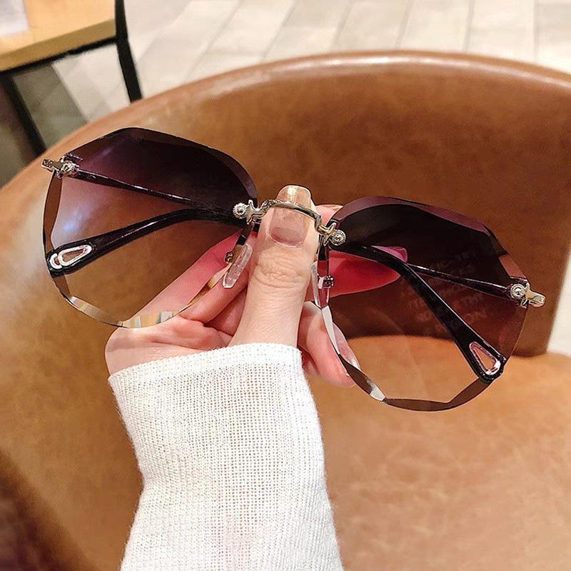 New sunglasses trendy personalized sunglasses fashion frameless sunglasses women's European and American trimmed polygons