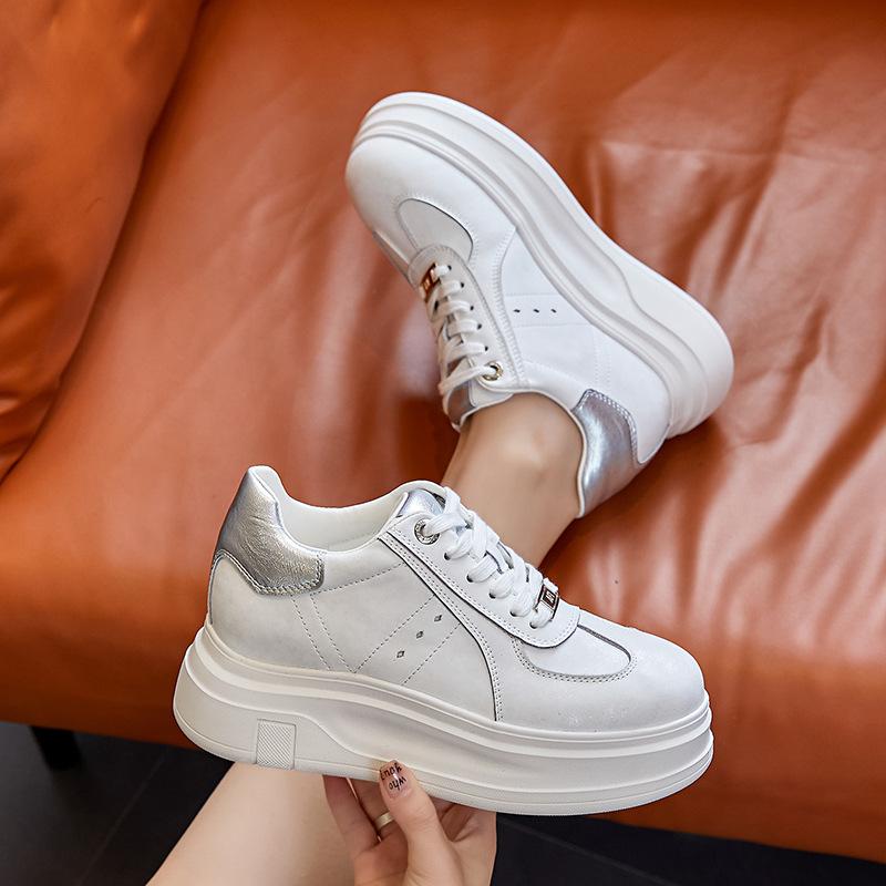 Internet celebrity live broadcast burst thick sole height increase casual sports shoes women 2025 spring new muffin lace-up white shoes women