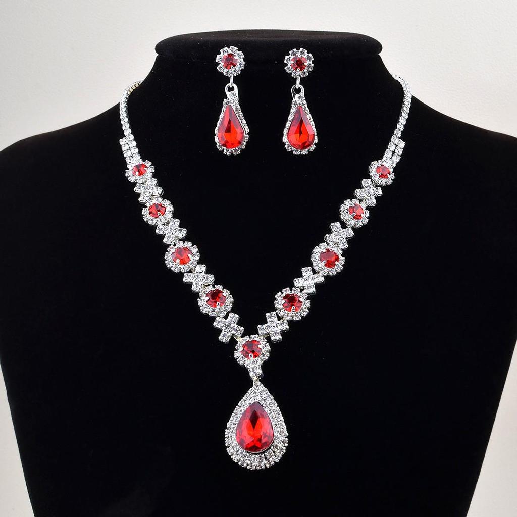 Elegant European & American Alloy Necklace Set - Versatile Bridal & Evening Jewelry