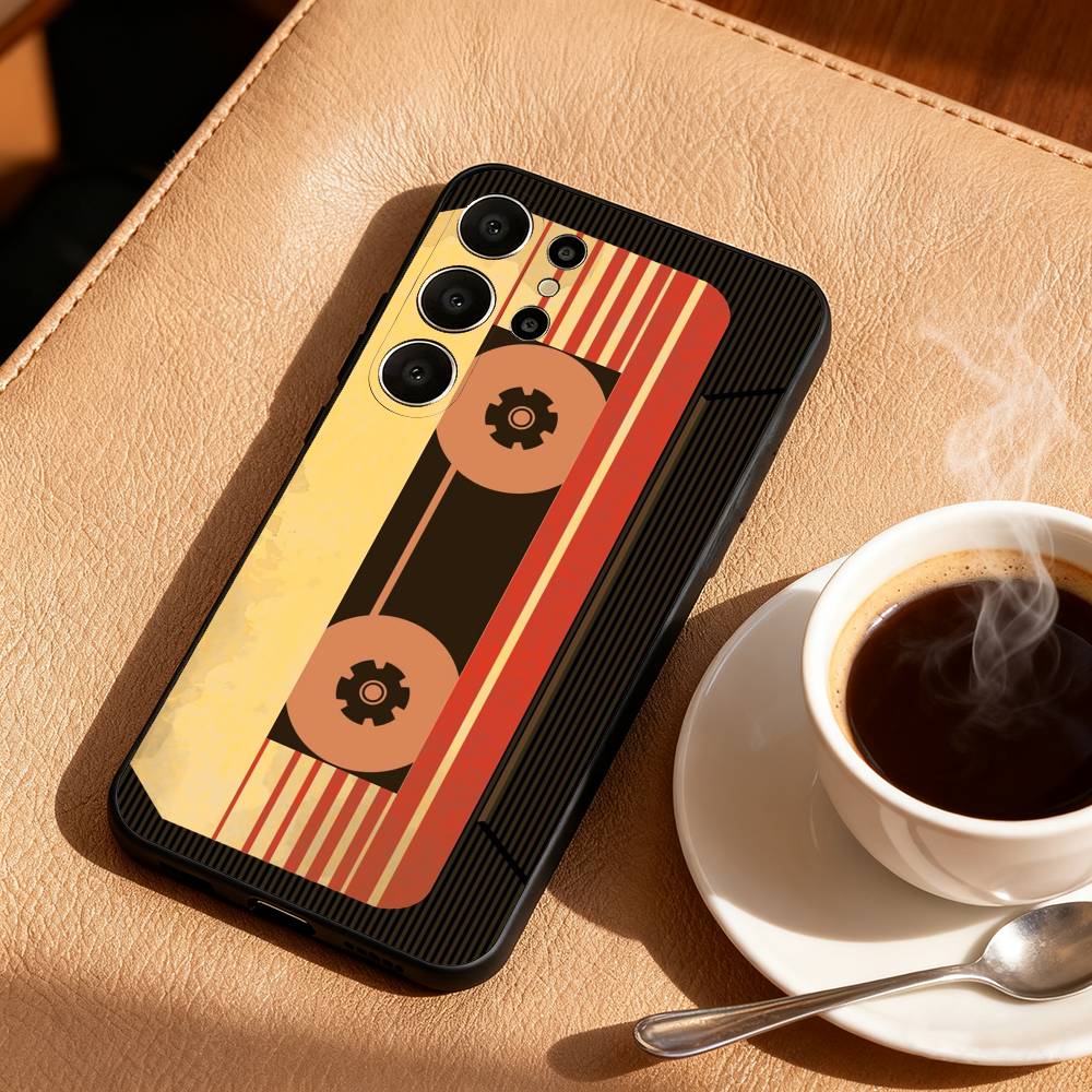 R-Retro C-Cassette T-tape Phone Case For Samsung S26,S25,24,23,22,30,21,10,9,Ultra,Plus,Lite,FE Soft Black Case