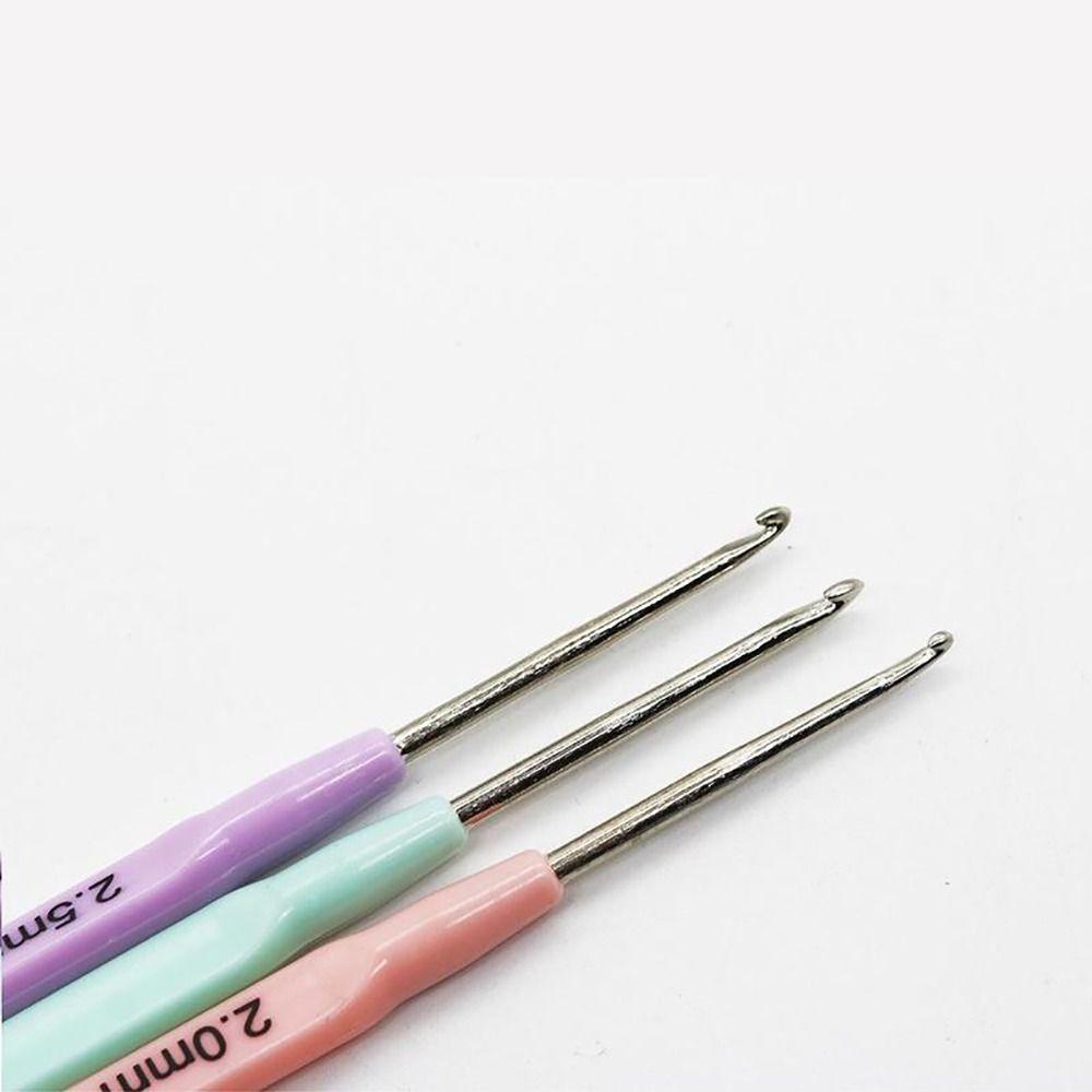 3Pcs/Set New Plastic Handle Crochet Hooks 2.0/2.5/3.0mm 13.7cm Knitting Needle Knitting Tool for Yarn DIY Craft