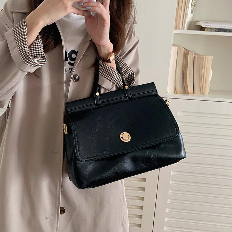 Large-capacity retro briefcase autumn new textured versatile messenger handbag daily commuter mailman bag female