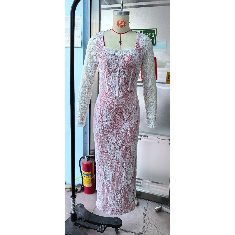 Xiyin Nian Square Neck Lace Splicing Split Fork Waist Skinny Long Sleeve Hip Wrap Zipper Dress