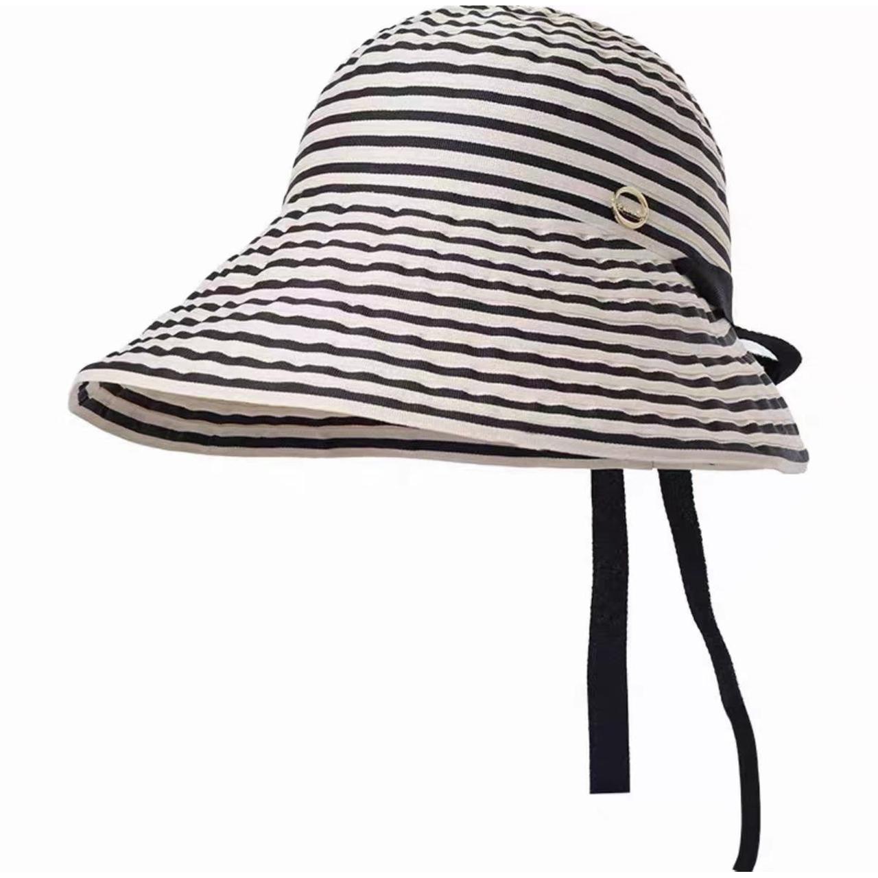 

Summer Striped Fisherman Hat for Women Wide Brim Sunscreen Soft Brim Anti-UV Lacing Cap Girl Female Travel Outdoor Basin Hat One Size чорний