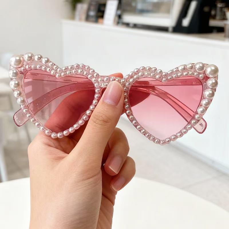 Heart-Shaped Pearl Embellished Sunglasses for Women - 2025 European Style розовый