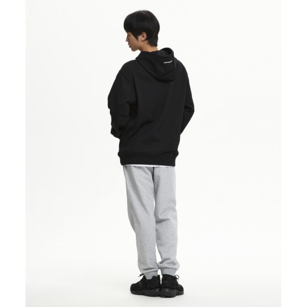 New Balance Nbn0f11203 Uni Essential Small Logo Hoodie  Black