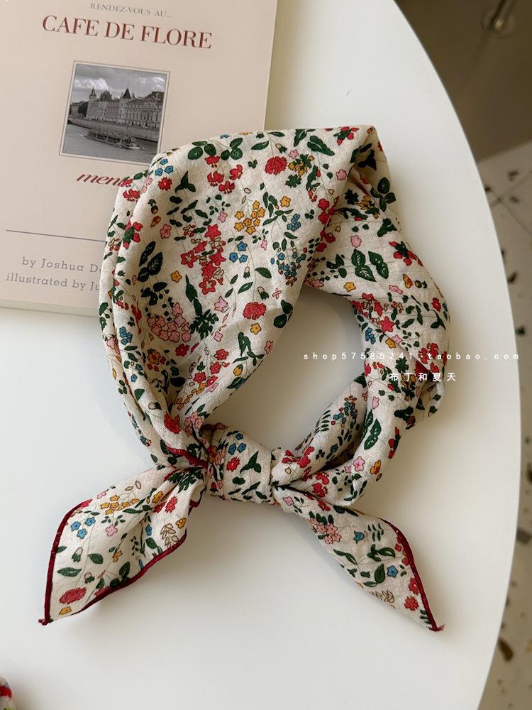 Quadratischer Schal aus Baumwolle und Leinen mit floralem Tupfenmuster - Retro & frisches Kopftuch