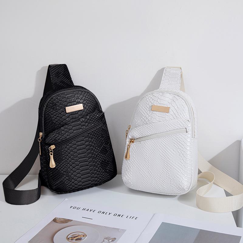 Crocodile Pattern Chest Bag New Korean Fashion Shoulder Bag Large Capacity Mobile Phone Bag Women's Crossbody Small Shoulder Bag