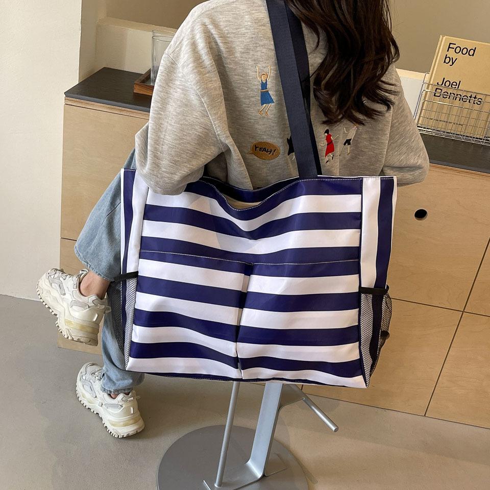 Übergroße Strandtasche Wasserdicht und Sanddicht Damen Strandhandtasche mit Reißverschluss und Feuchtfach, Geeignet für Schwimmbad, Fitnessstudio, Lebensmittelgeschäft, Reisen