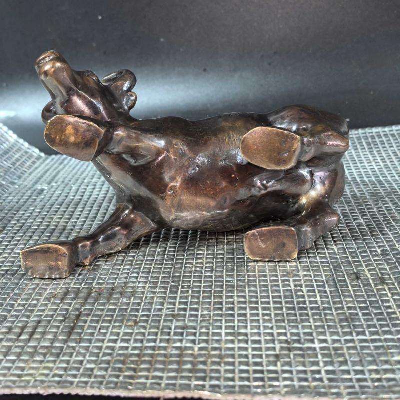 Wholesale pure copper cow zodiac figurine, auspicious cow craft ornament, shop opening gift, desktop decoration